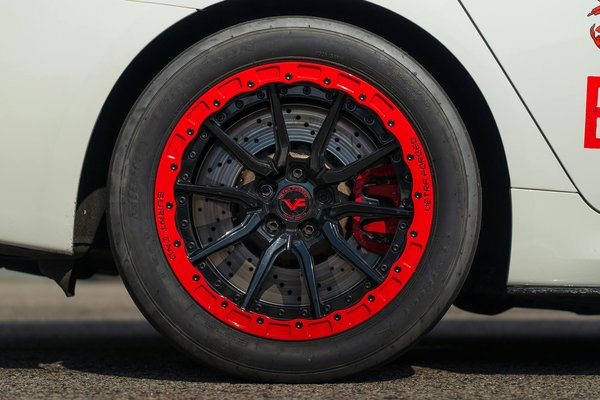 Vivez l'adrénaline d'un stage de pilotage voiture à paris